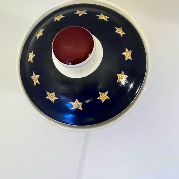 Liberty Canister(s) 7" H (includes lid) Jay Import Co Stoneware White Blue Red - Picture 4 of 10